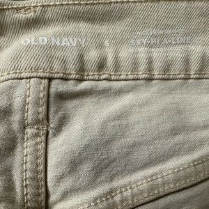 Old navy higher high rise sky-hi-a-line secret smooth pockets